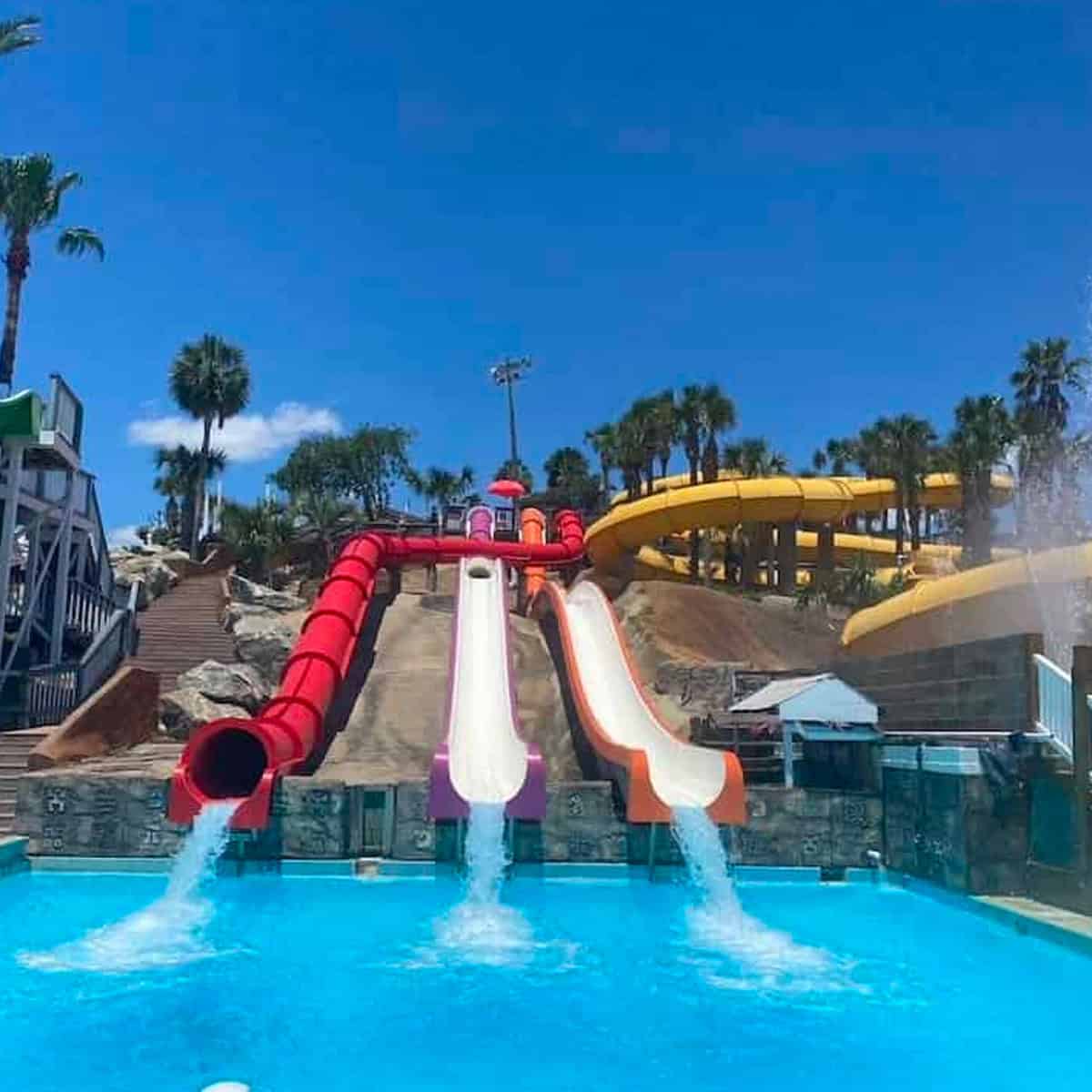 Wow Big Kahuna - 9ft Tall Inflatable 2-Lane Water Slide With Sprinklers ...