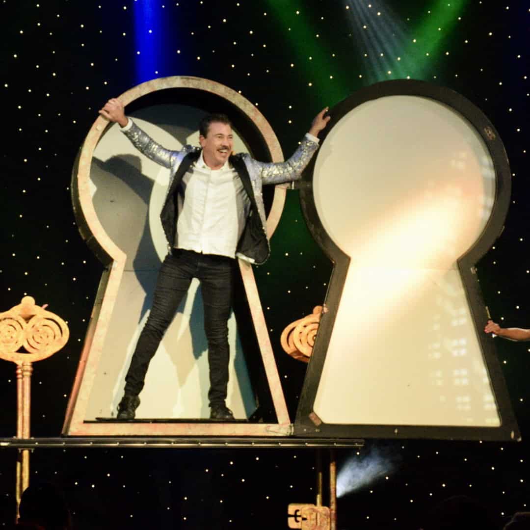 Guests enjoying the Charles Bach Wonders Magic Show at a live theater