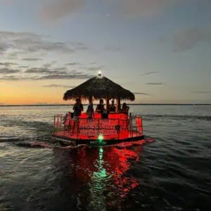 Crusin Tikis Panama
